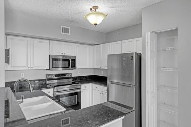 Building Photo - 651 Okeechobee Blvd