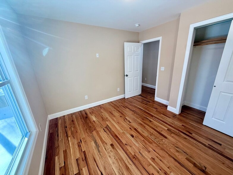 Building Photo - 230 Clark St