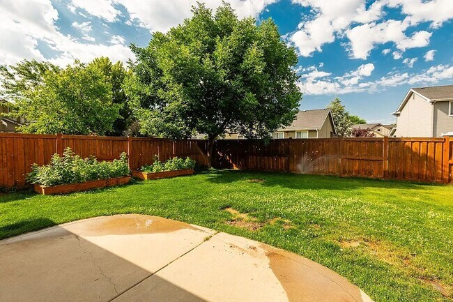 Building Photo - Beautiful 3 bed 2 bath Meridian home in th...