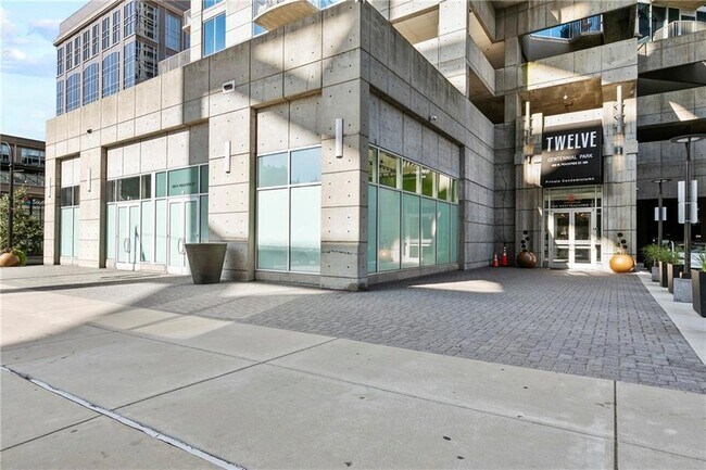 Building Photo - 400 W Peachtree St NW