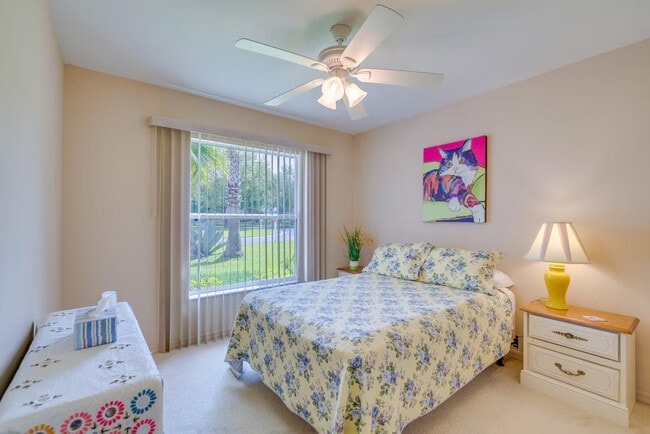 Building Photo - 15870 SW 16th Avenue Rd