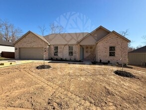 Building Photo - Bella Vista Single-Family Home- 3 Bed/ 2 Bath- Beautiful Cheston Plan