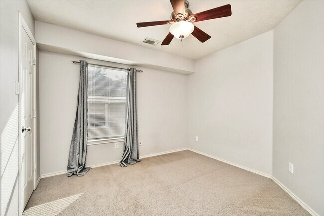 Building Photo - 62 E Stedhill Loop