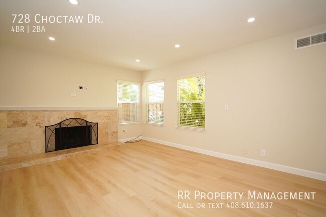 Building Photo - Nicely Updated Home in Beautiful South San...