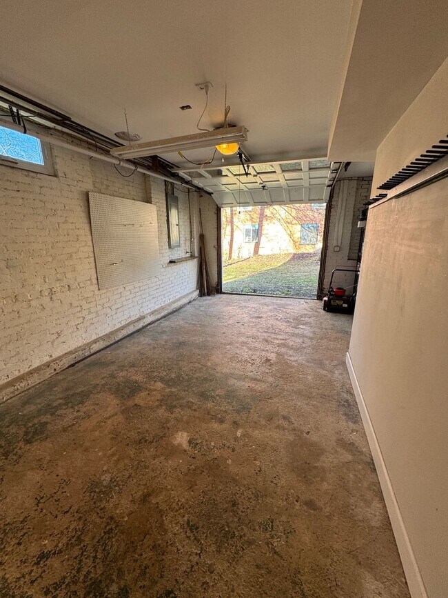 Building Photo - East AVL - Newly Renovated Older Home Featuring Garage and Bonus Room