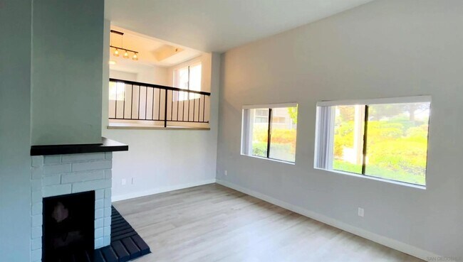 Building Photo - 4022 Mahaila Ave