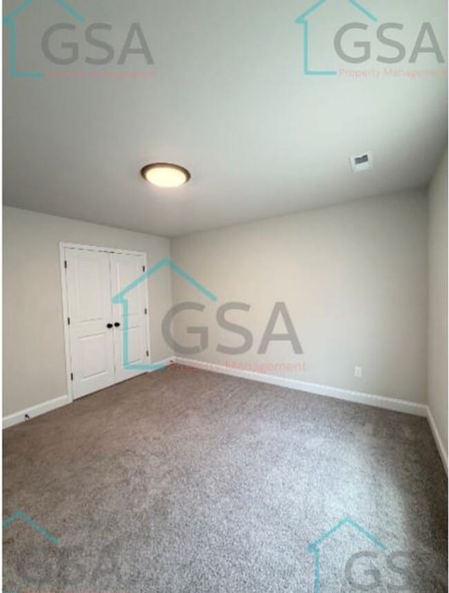 Building Photo - 4304 Edwards Rd
