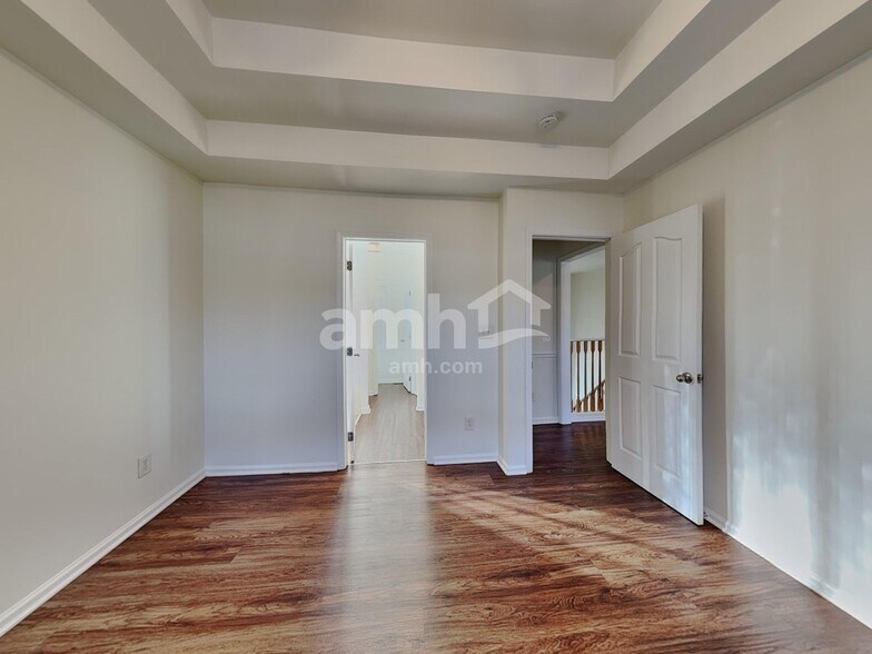 Building Photo - 2405 Joshua Ln