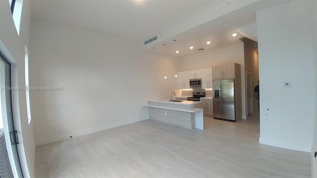 Building Photo - 813 NW 45th Terrace