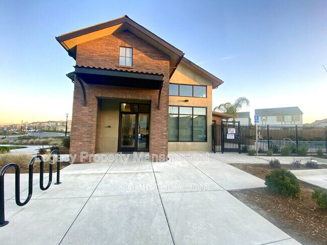 Building Photo - 4360 White Ash Ln