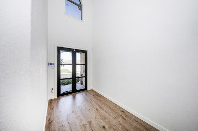 Building Photo - 115 Coahuila Loop