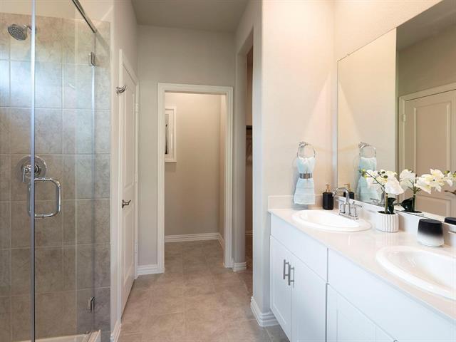 Building Photo - 615 Hemingway Ln