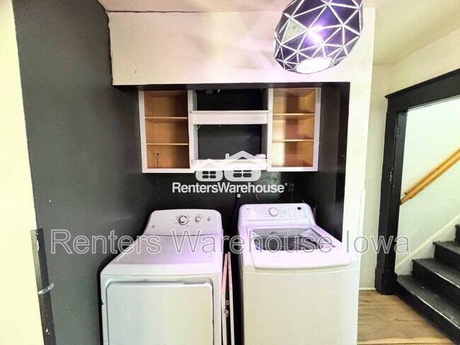 Building Photo - 1171 21st St