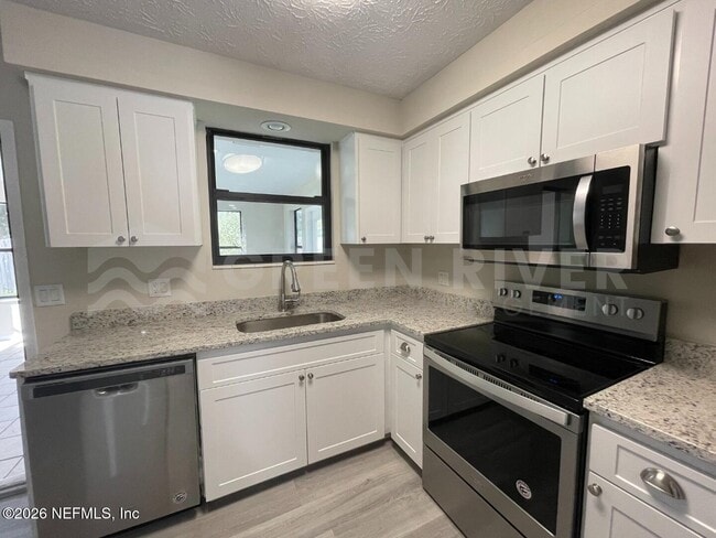 Building Photo - 614 Charles Carroll St