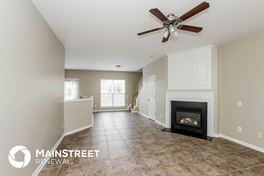 Building Photo - 2517 Wingdale Dr