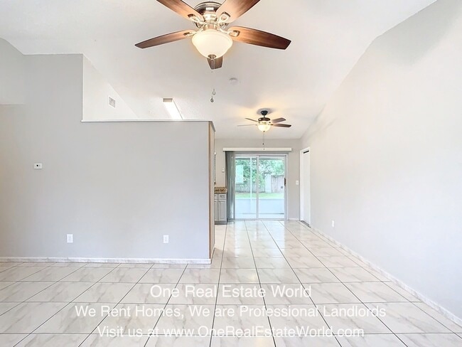 Building Photo - 12929 Ohio Woods Ln
