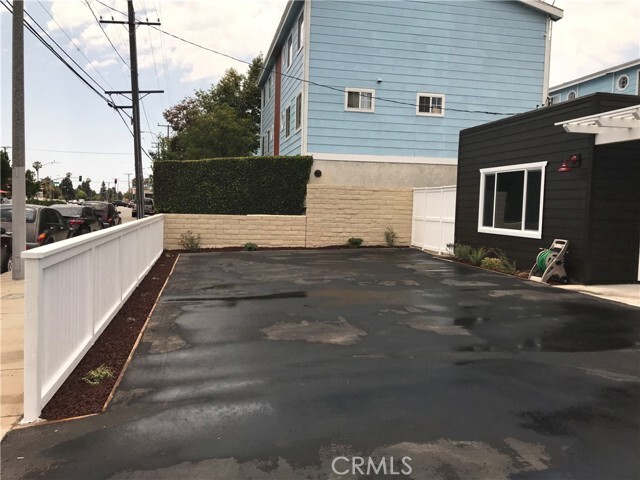 Building Photo - 22633 S Figueroa St