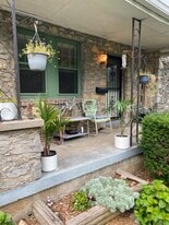 Building Photo - 148 Dellway Dr
