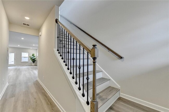 Building Photo - 2357 Whitworth St