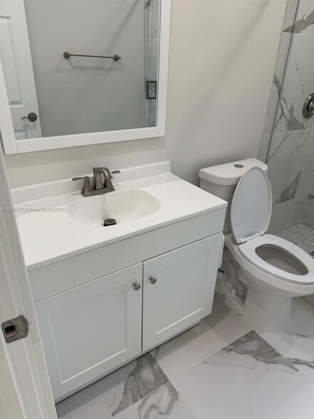 Building Photo - 1050 NW 25th Way