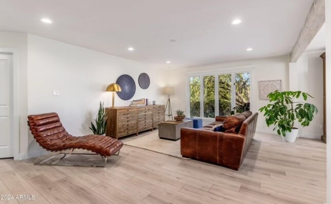 Building Photo - 4343 E Desert Crest Dr