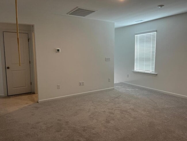 Building Photo - 198 Blue Butterfly Dr