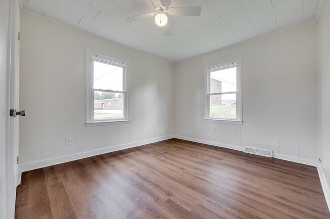 Building Photo - Cute 2 bedroom 1 bath home in Gastonia.