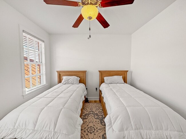 Building Photo - Fully Furnished Waterfront Elegance on Mai...