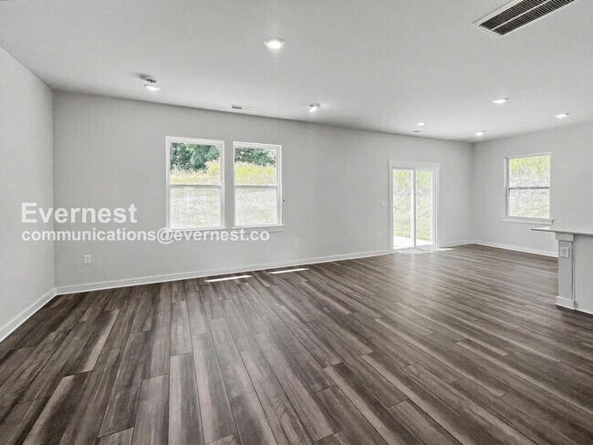 Building Photo - 2284 Robert Gwynne Dr