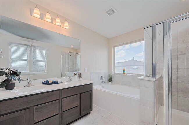 Building Photo - 25327 Cheshire Knoll St