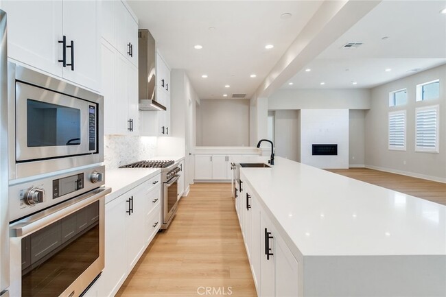 Building Photo - 6548 Canyon Oaks Dr