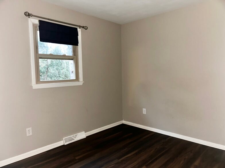 Building Photo - 292 Washington St