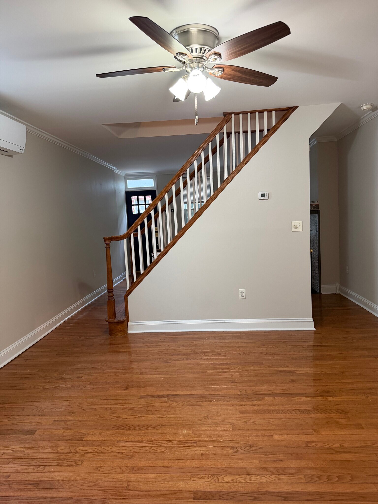 Building Photo - 417 S Croskey St