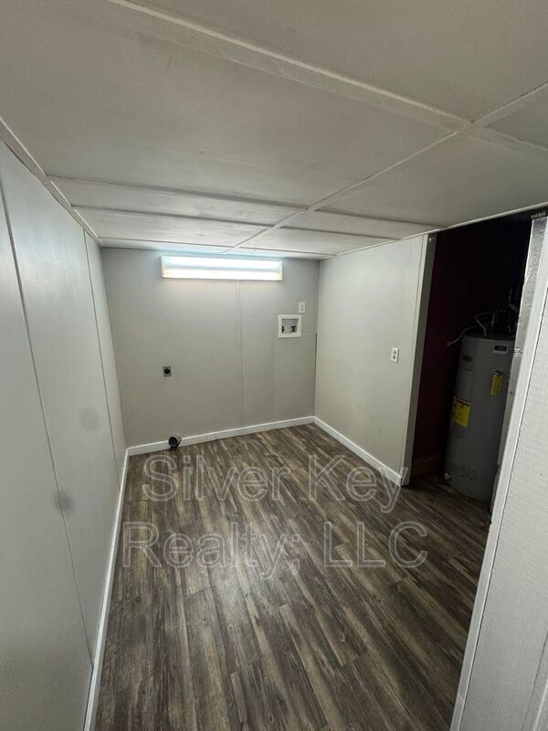 Building Photo - 123 Co Rd 622