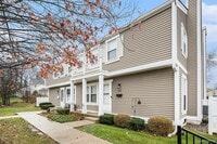 Building Photo - 41712 Onaway Dr