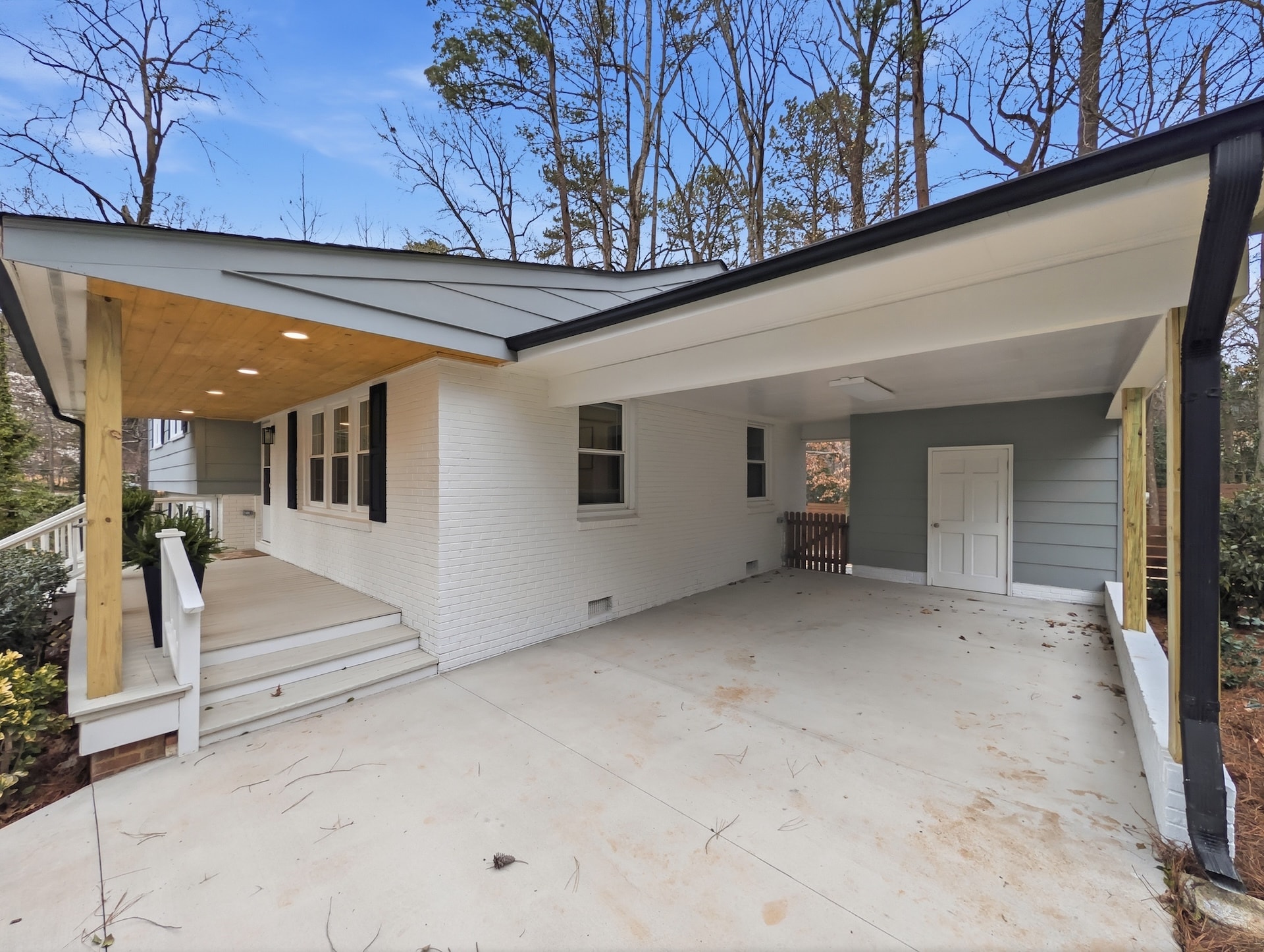 Building Photo - 1113 Yorkshire Dr