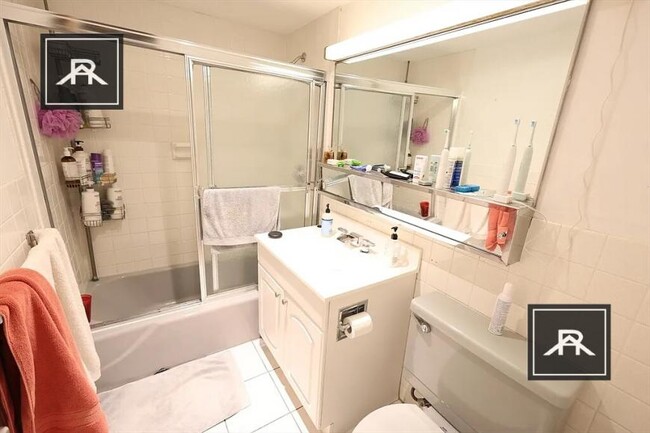 Building Photo - 1 bedroom in Brookline MA 02446