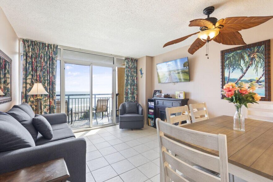 Primary Photo - 1700 N Ocean Blvd