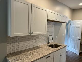 Building Photo - 1233 Eggert Rd