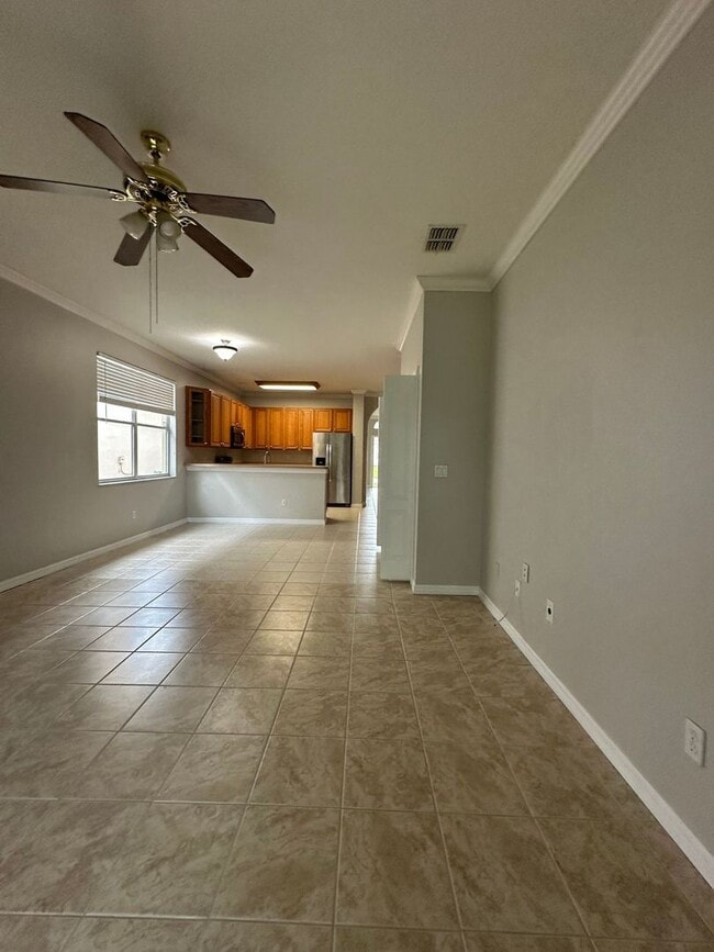 Building Photo - Beautiful 3 bed/2 bath home in Hunter's Cr...