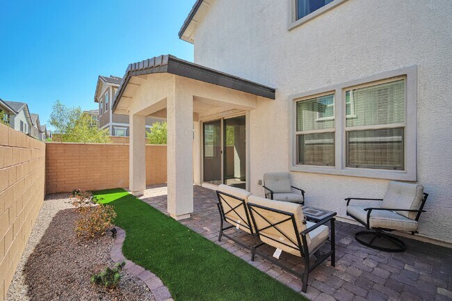Building Photo - 780 Aurora Vale Pl