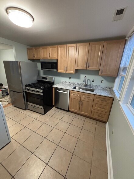 Building Photo - 3458 Keswick Rd