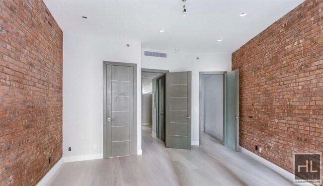 Building Photo - Bowery