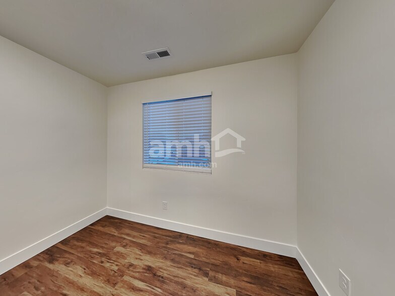 Building Photo - 9291 W Dove Creek St