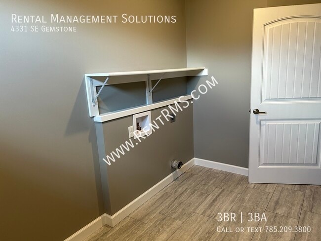 Building Photo - 4331 SE Gemstone-