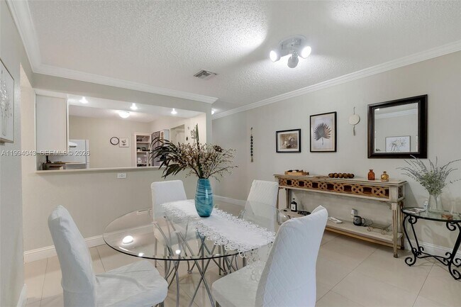 Building Photo - 1001 NW 45th St