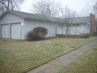 Building Photo - 543