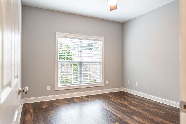 Building Photo - 535 Lighthorse Cir