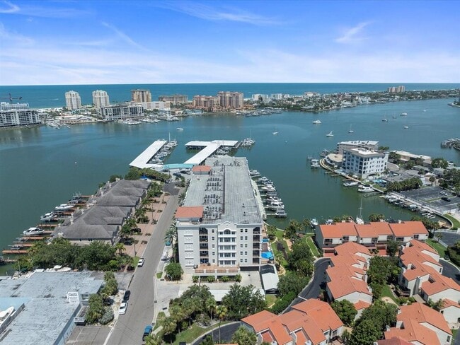 Building Photo - 202 Windward Passage