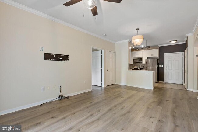Building Photo - 12945 Centre Park Cir
